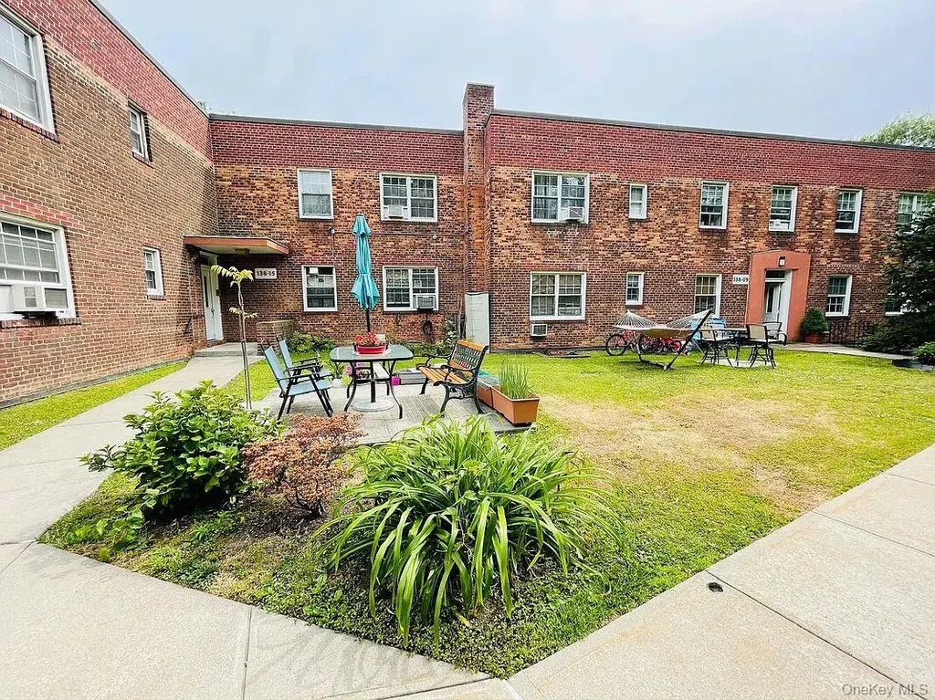 138-30 78th Avenue # 42a, Kew Garden Hills