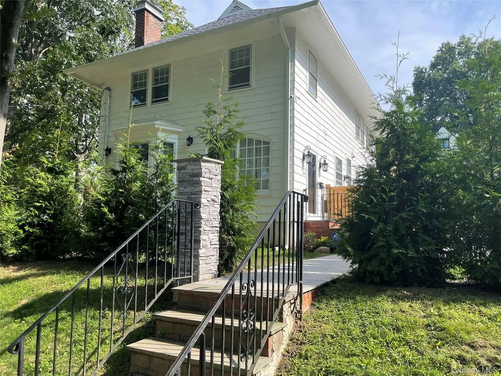 252 Beverly Road, Little Neck