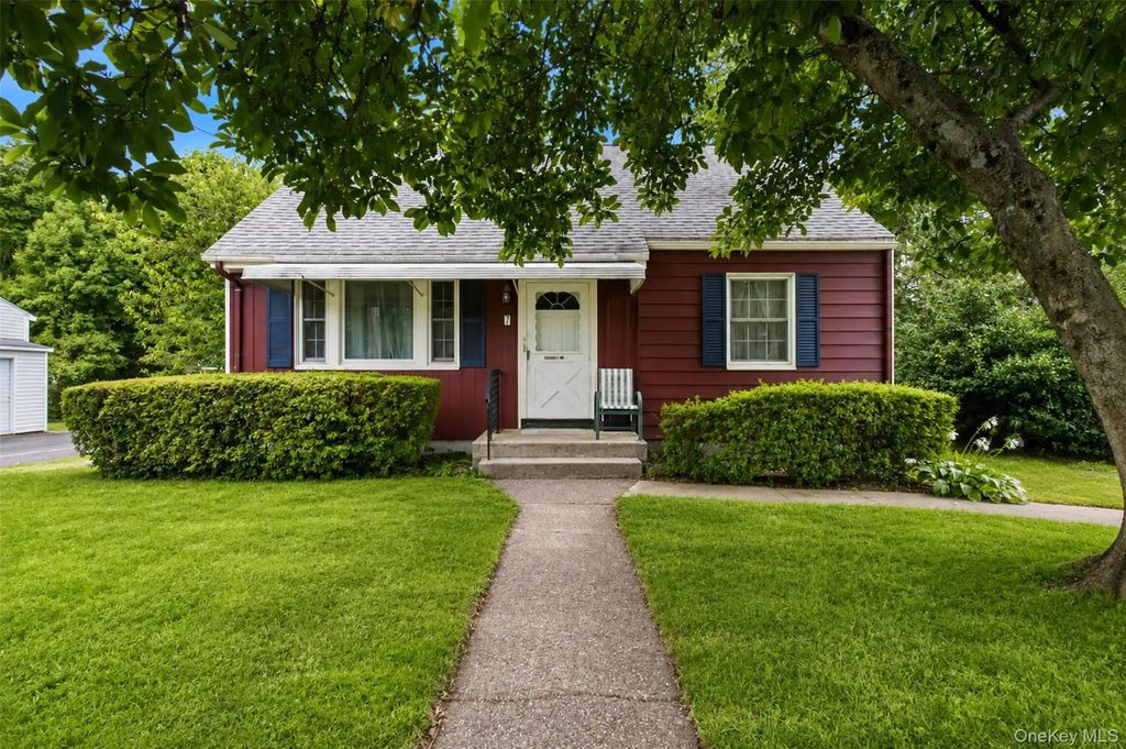 7 Caravella Lane, Nanuet