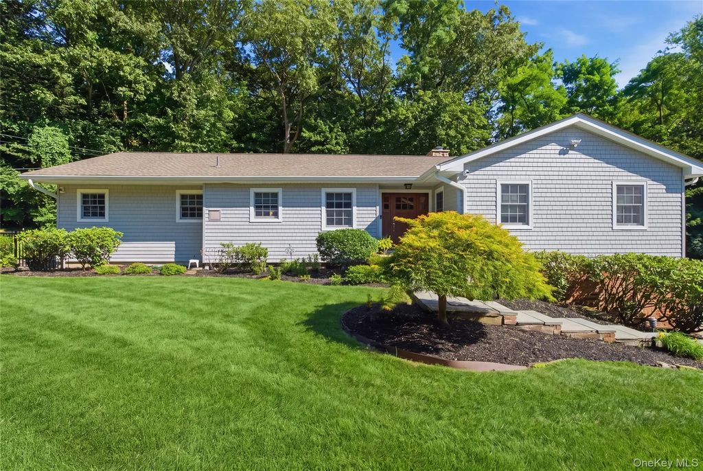 30 Cove Road, Huntington