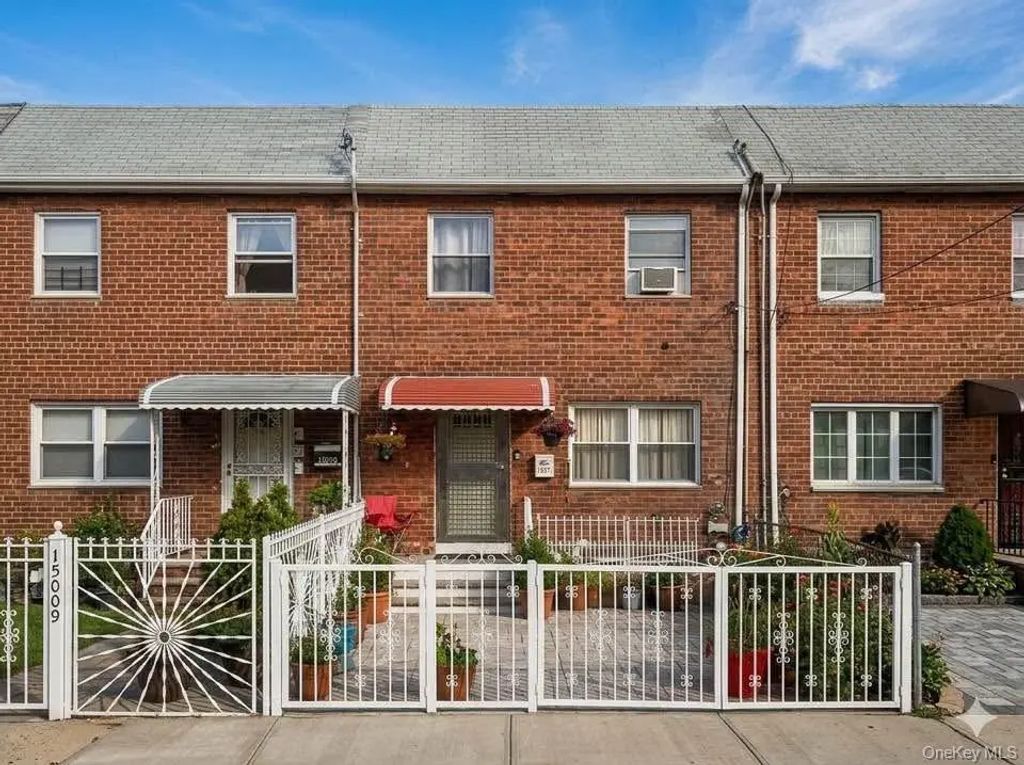 15011 Arlington Terrace, Jamaica