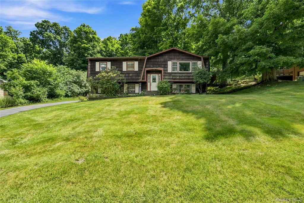 3 Dussenbury Drive, Call Listing Agent