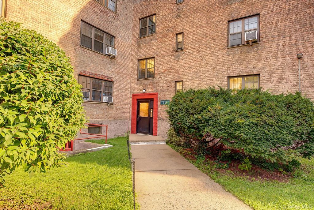 78-35 147th Street # 2e, Kew Garden Hills