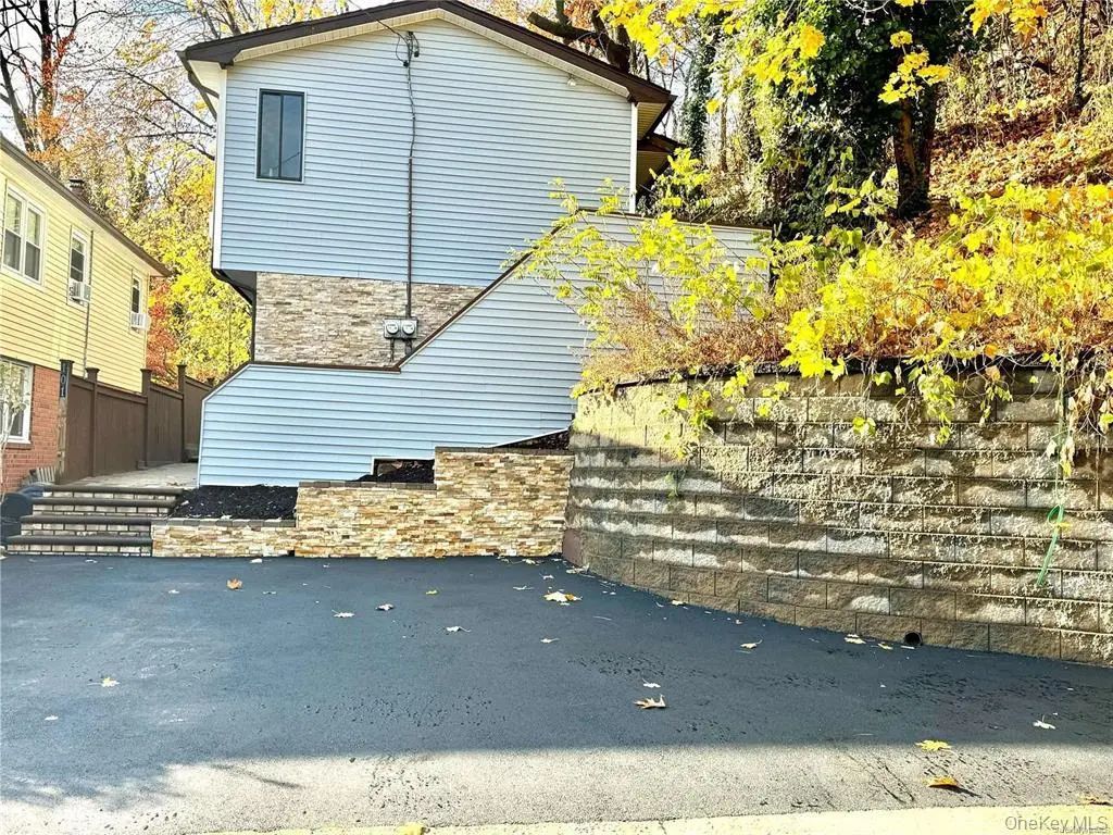 101 Firwood Road, Port Washington