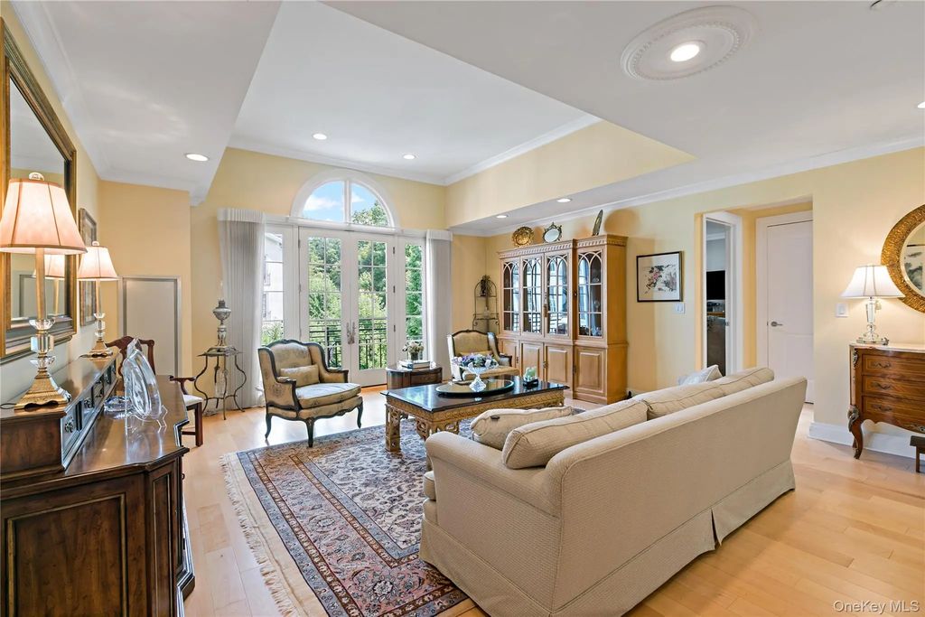 427 Trump Park, Shrub Oak