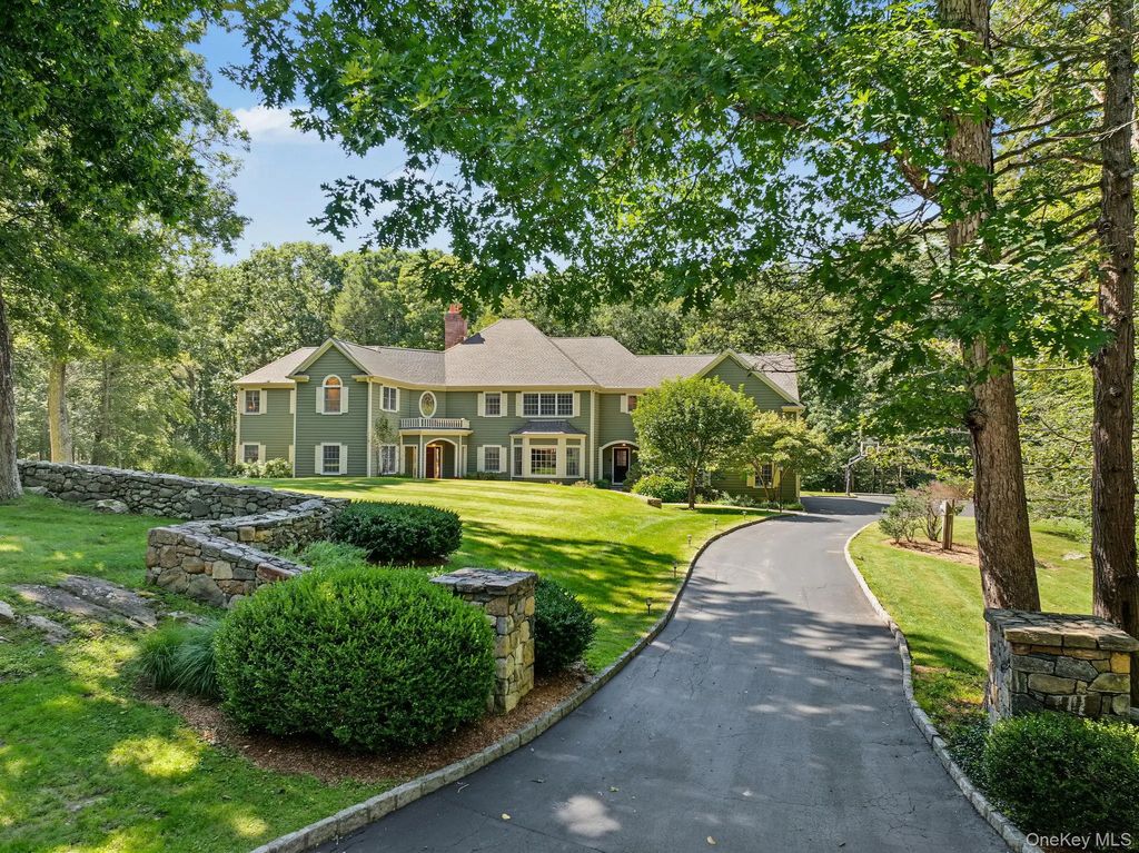 30 Pine Hill Drive, South Salem