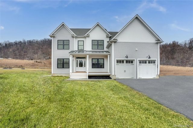 1 Deerwood Drive, Hopewell Junction