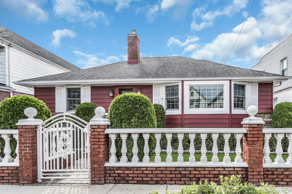 12714 102nd Road, Richmond Hill S.