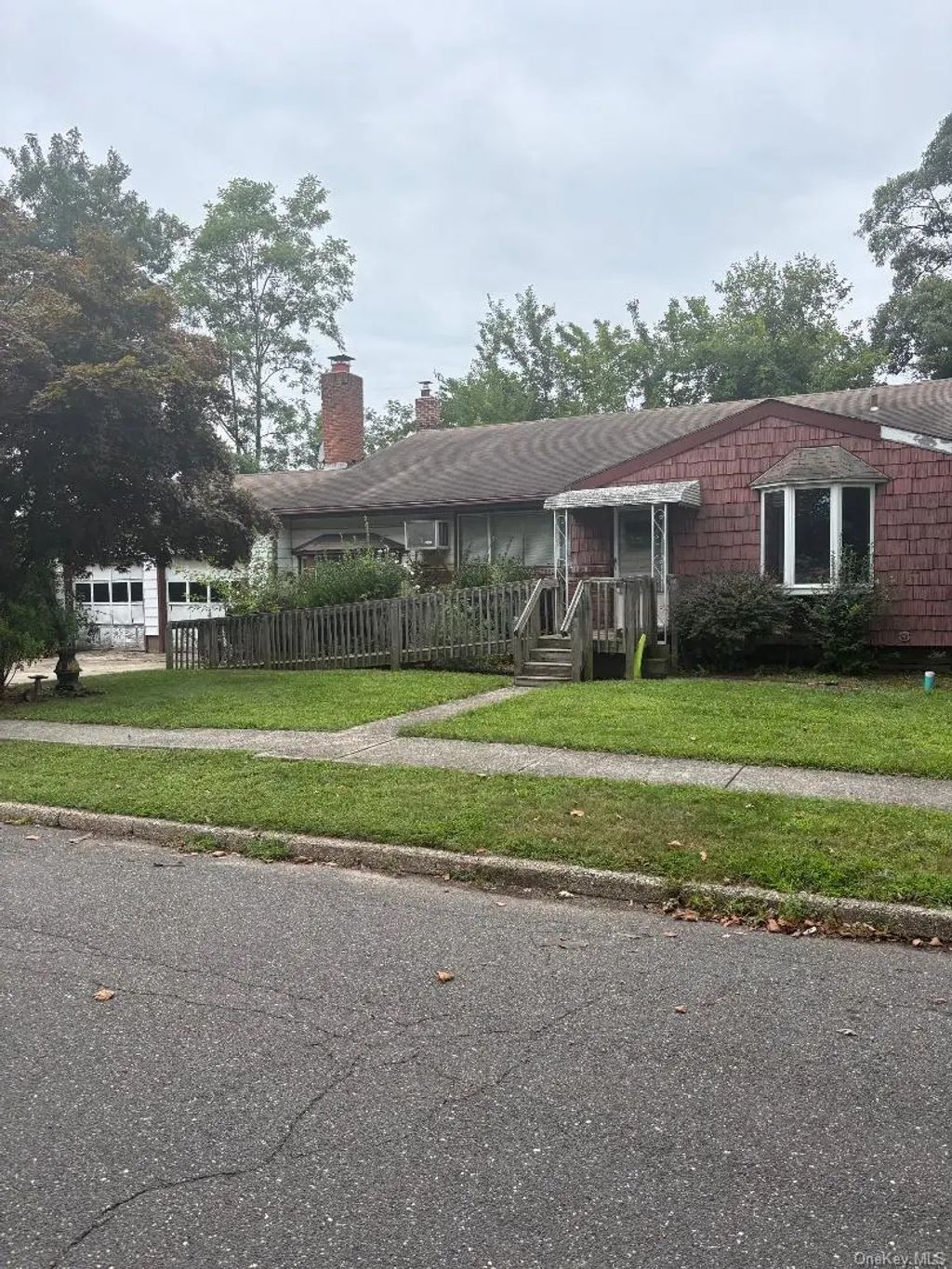 1 Cherokee Street, Massapequa