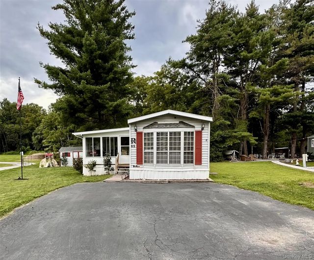 65 Water Loop, Pleasant Valley