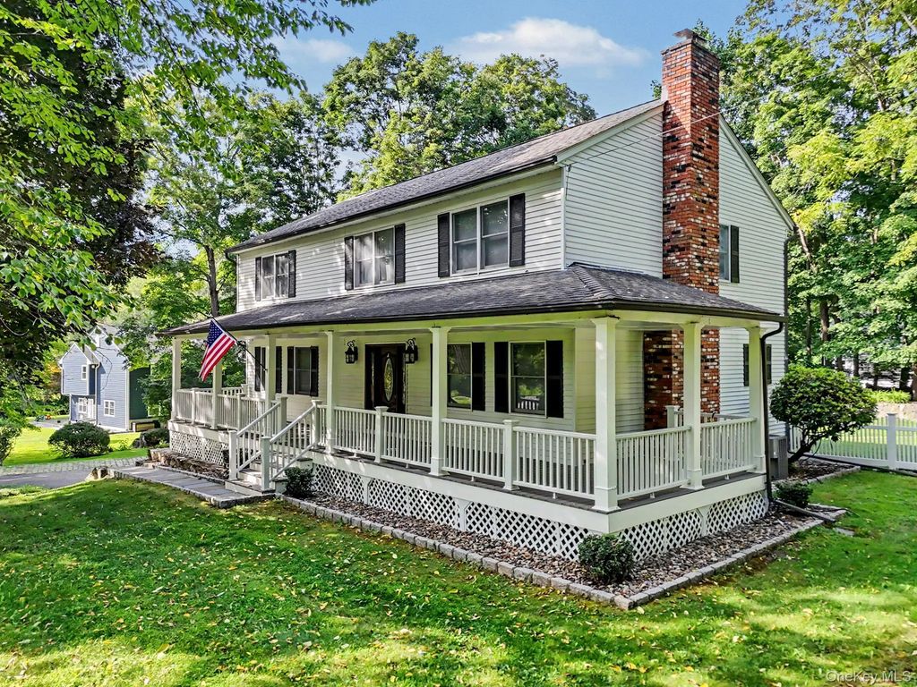 2 Aida Lane, Cortlandt Manor