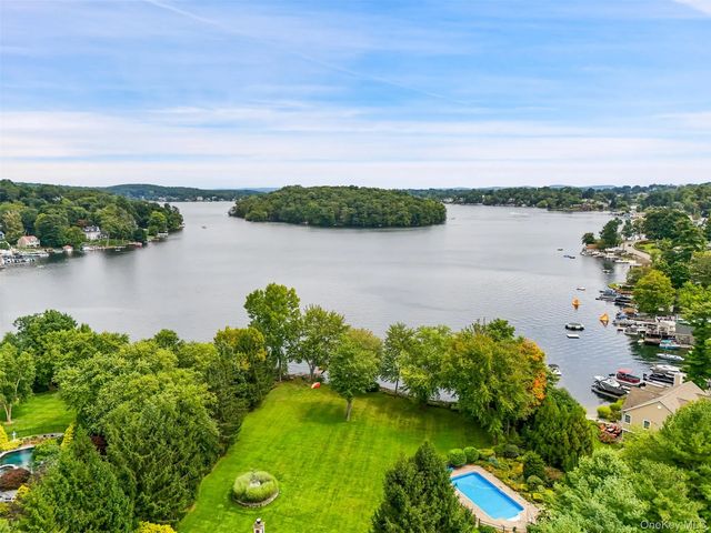 18 Clara Lane, Mahopac