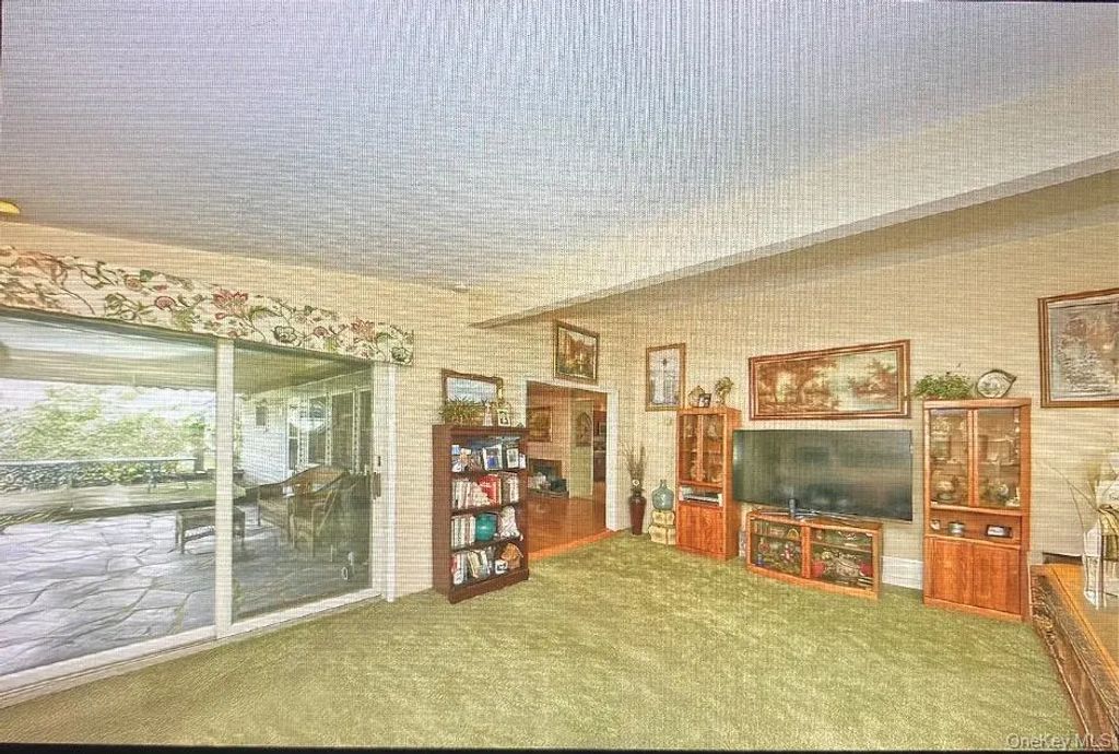 5 Woodcock Lane, Levittown