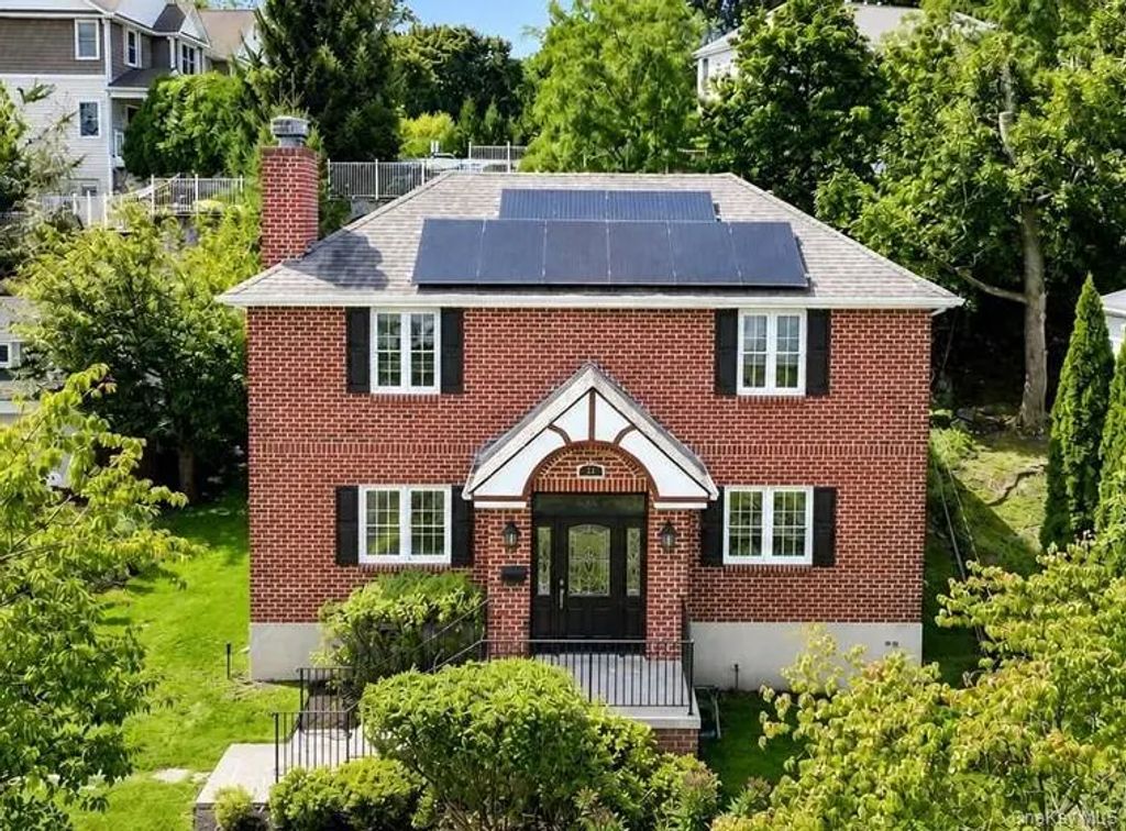 25 Allen Street, Dobbs Ferry