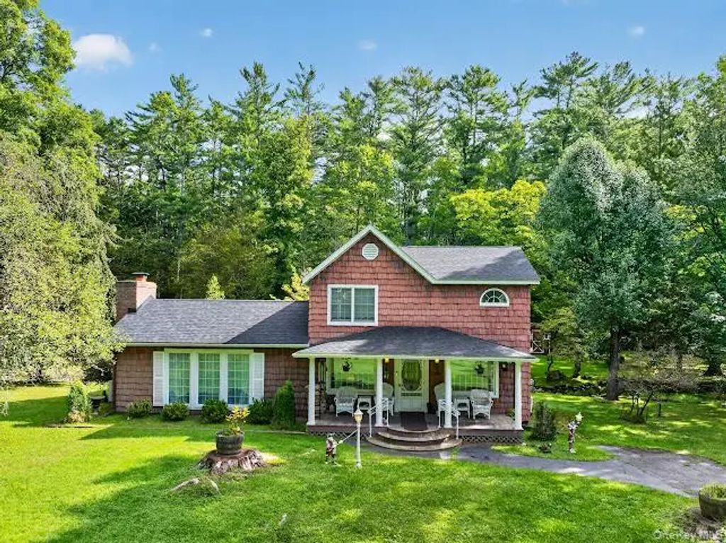 44 Airport Road, Eldred
