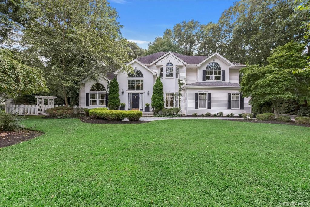 14 Cobbler Lane, East Setauket