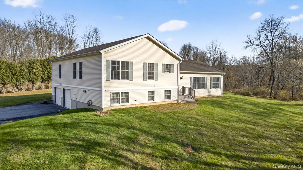98 Black Creek Road, Esopus