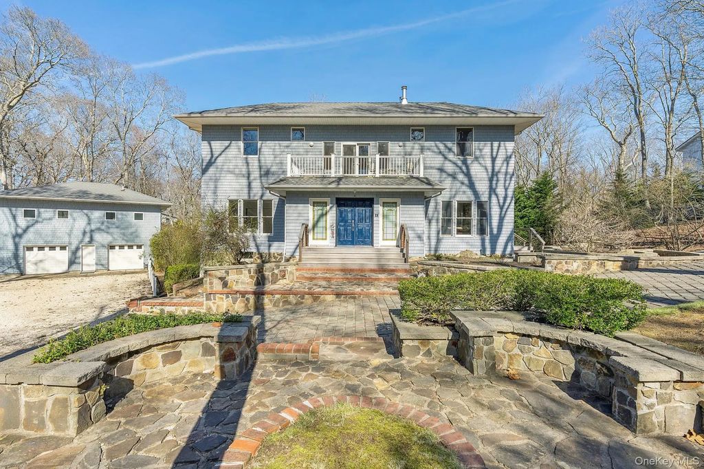 4 Bayview Avenue, Shelter Island Heights