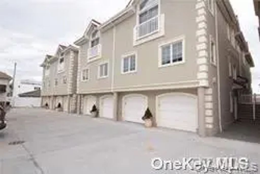 1051 Oceanfront # 7, Long Beach