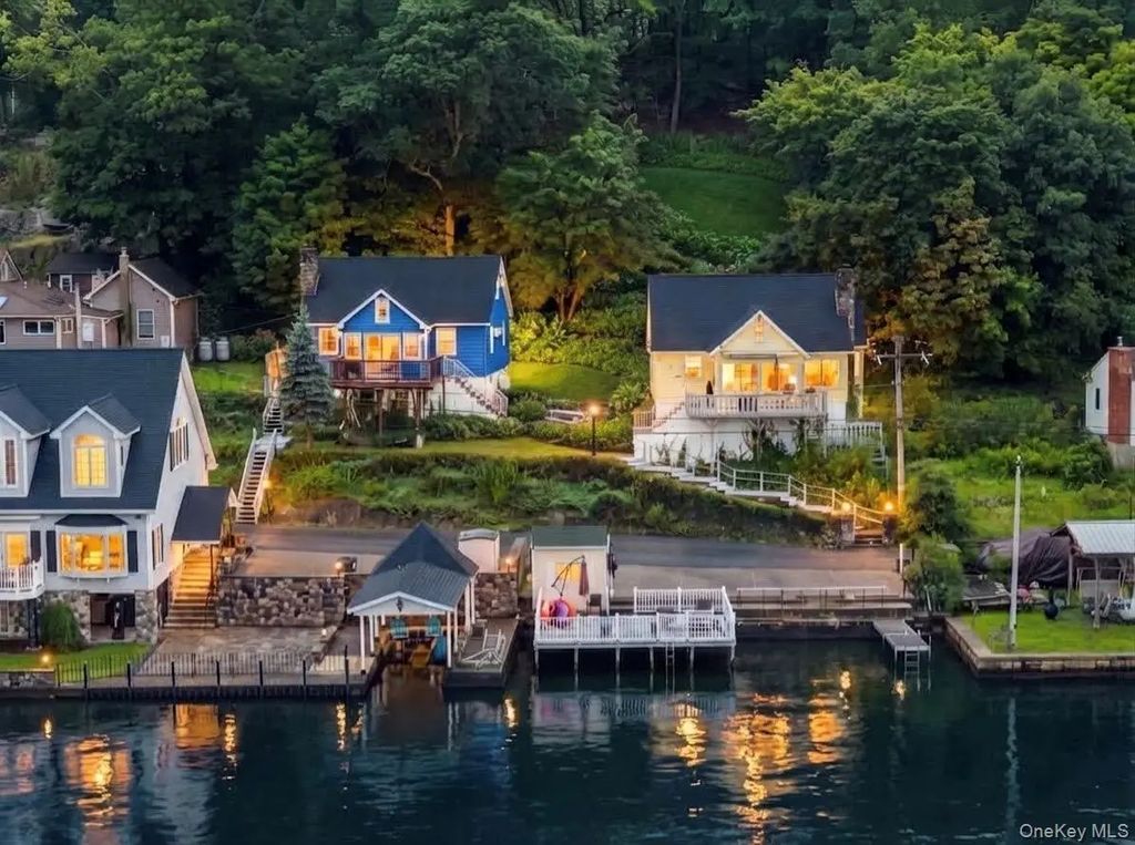 107 Lake Shore Road, Greenwood Lake