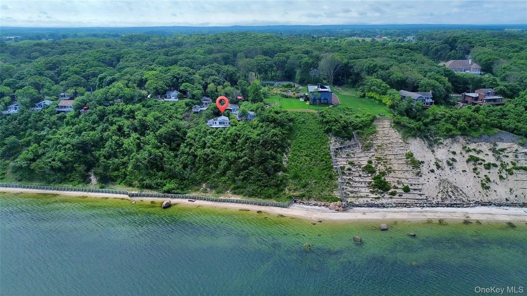 58 Hillcrest Drive, Baiting Hollow