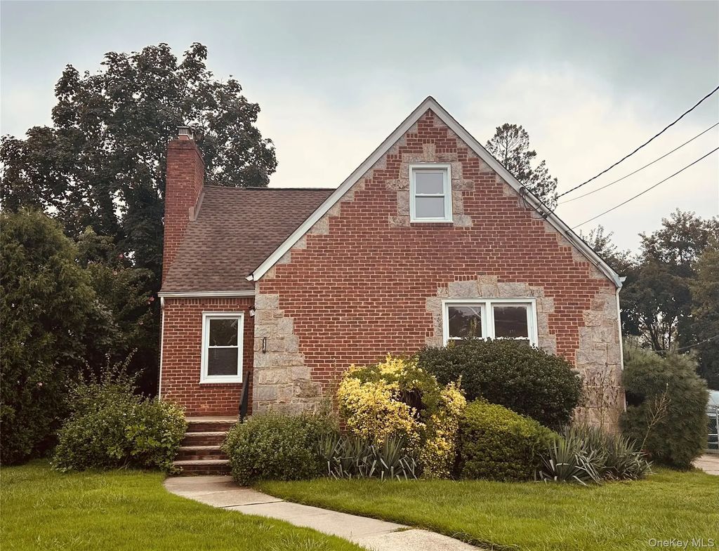 114 Lexington Avenue 1, Franklin Square