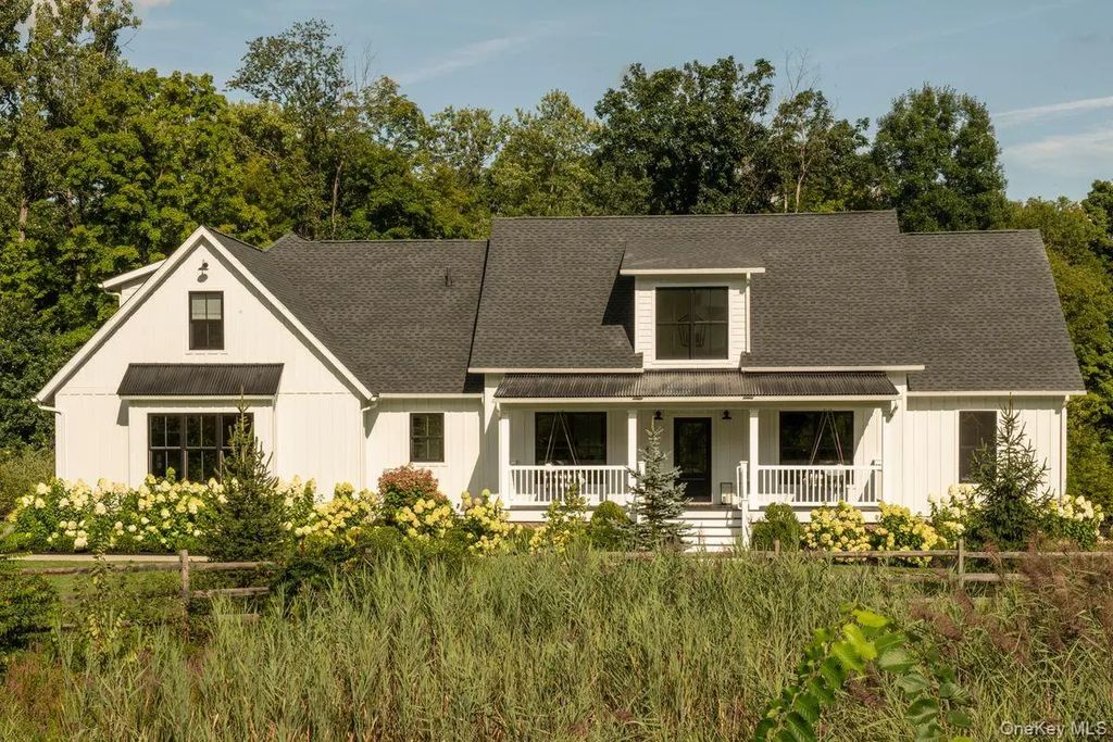 11 Crimson Hill, Rhinebeck