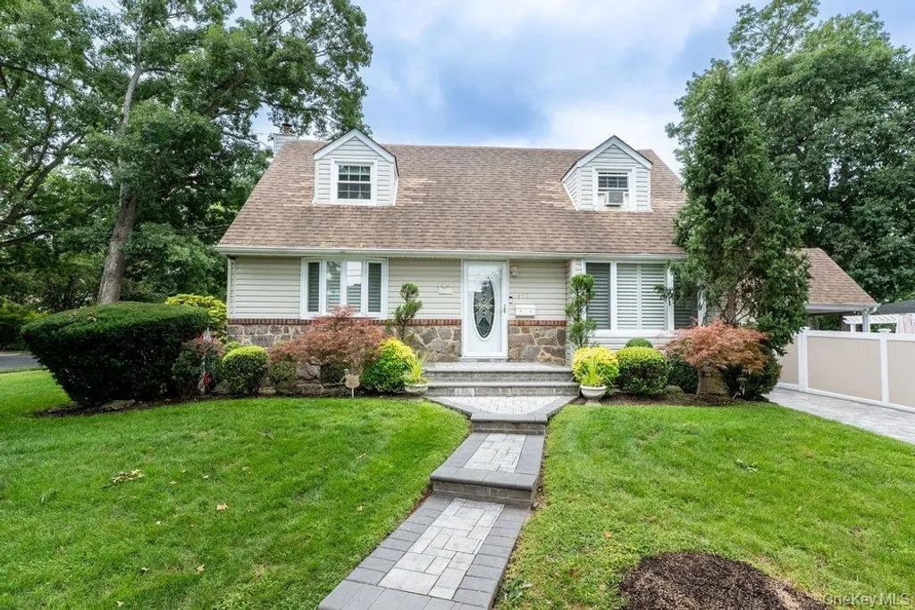 477 Roy Street, West Hempstead
