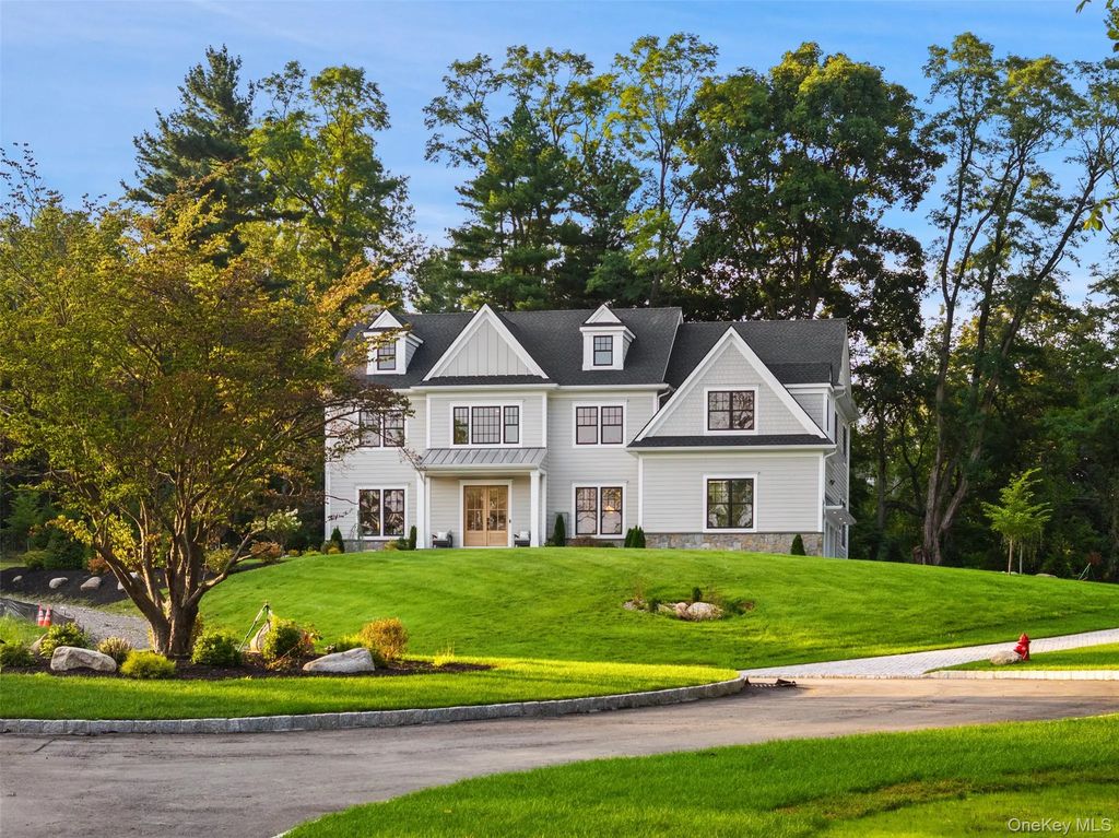 361 Long Hill Road E, Briarcliff Manor