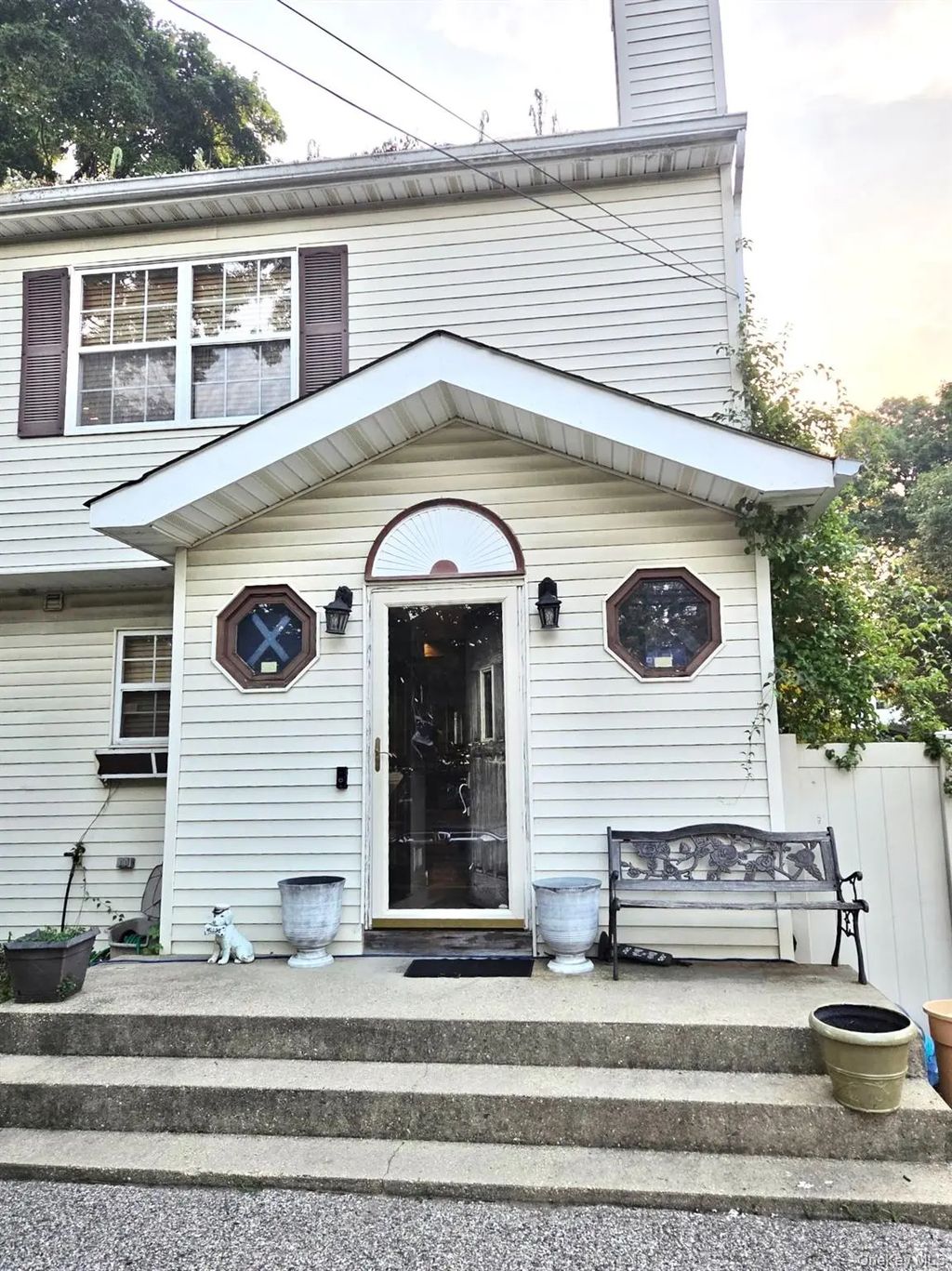263 N 3rd Avenue, Bay Shore