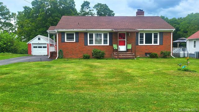 6 Bircher Avenue, Poughkeepsie