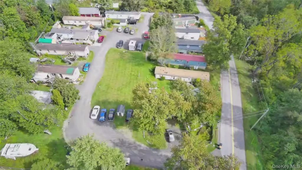 121 Cooper Road, Wappingers Falls