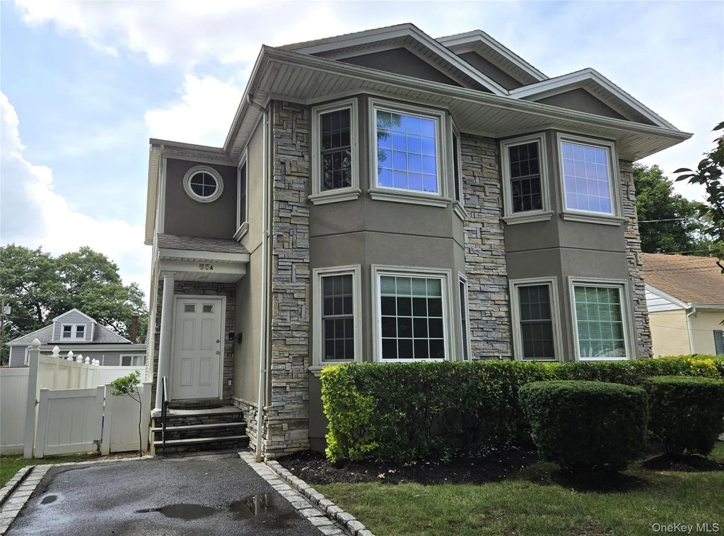 63 Dunwood Road # #a, Port Washington