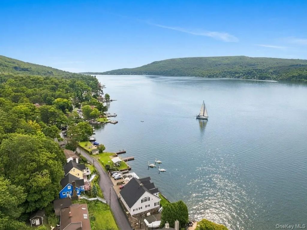 113 Lake Shore Road, Greenwood Lake
