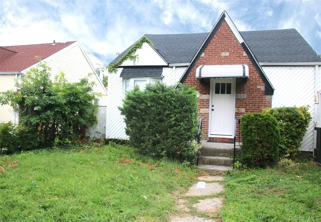 119-38 238th Street, Cambria Heights