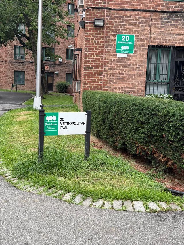 Photo of Listing #1045892