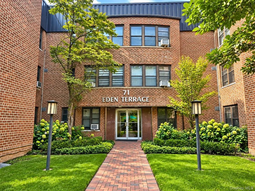 71 Grace Avenue # 1l, Great Neck