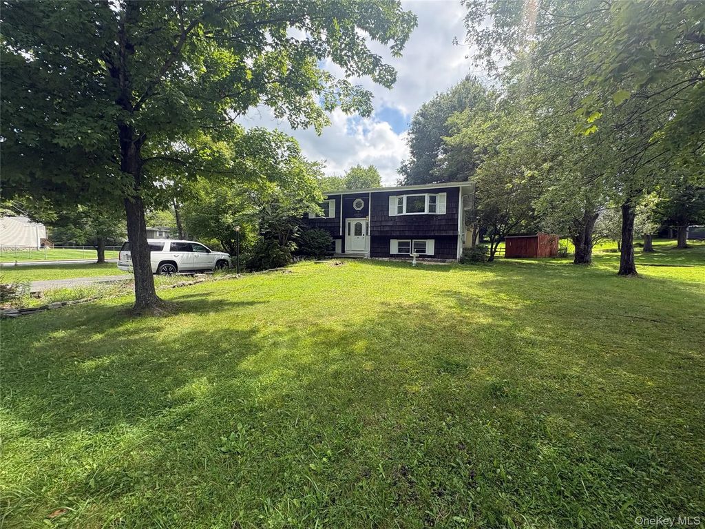 57 Wedgewood Drive, Goshen