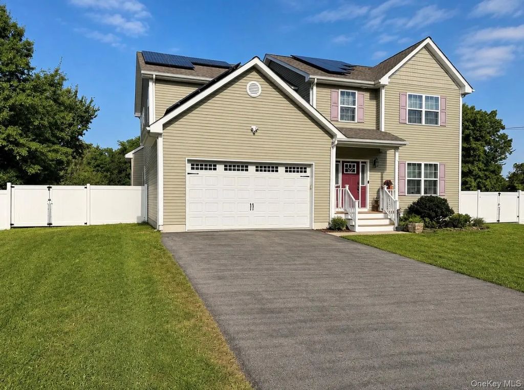 392 Bailey Road, Montgomery