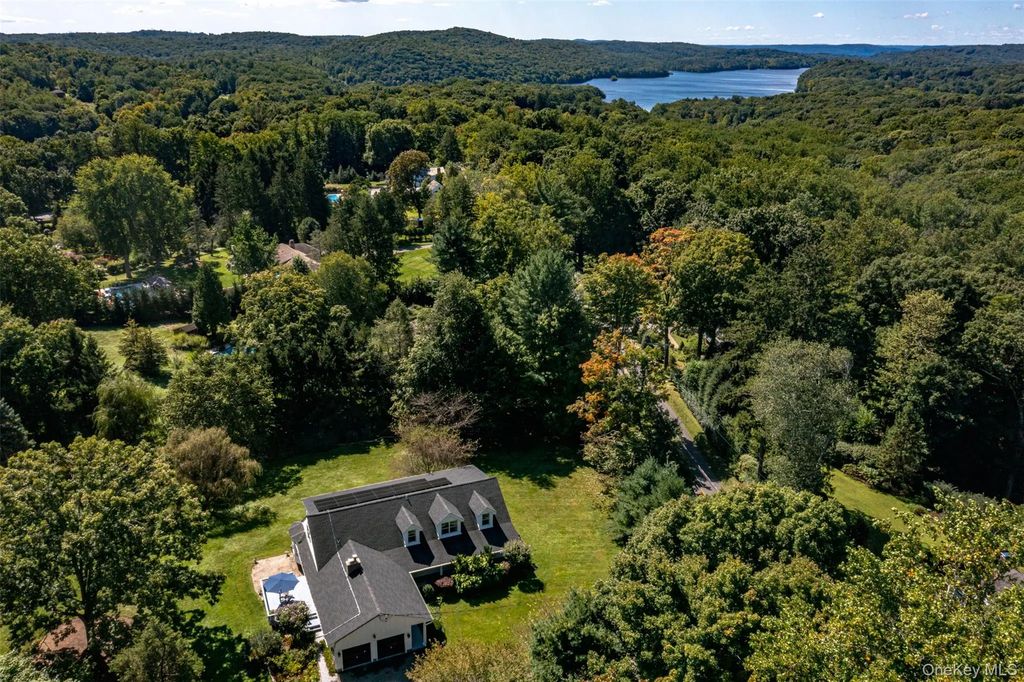 1203 Baldwin Road, Yorktown Heights