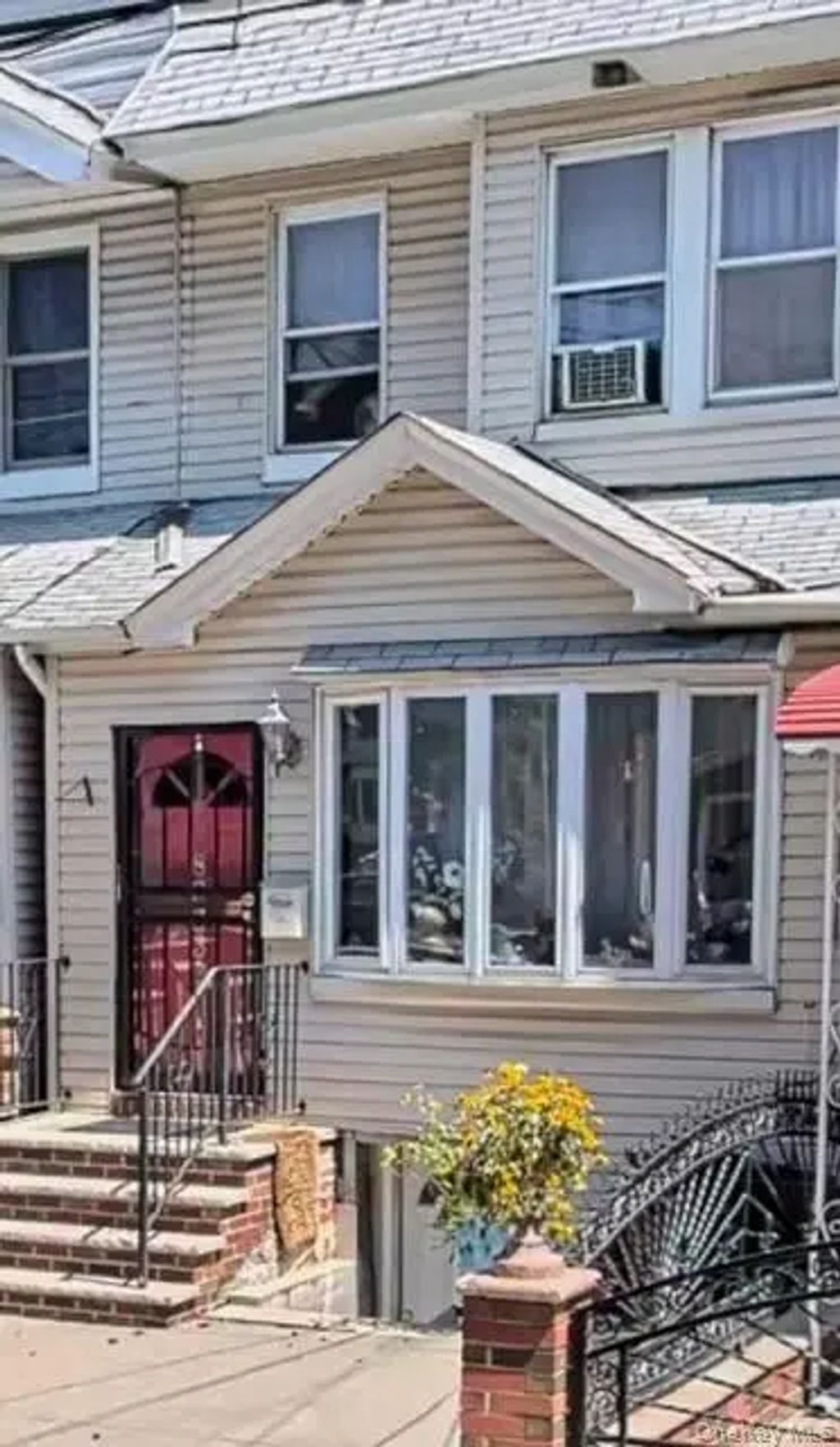 89-33 91st Street, Woodhaven