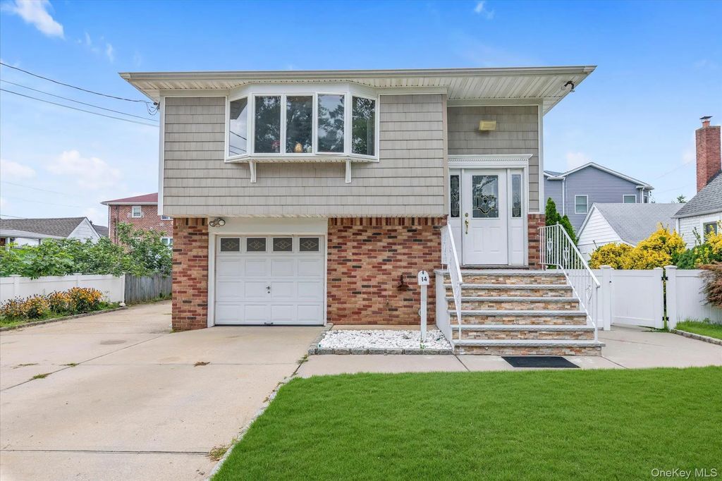 14 Edwards Place, Valley Stream