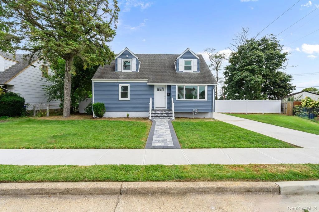 48 Cliff Avenue, Hempstead