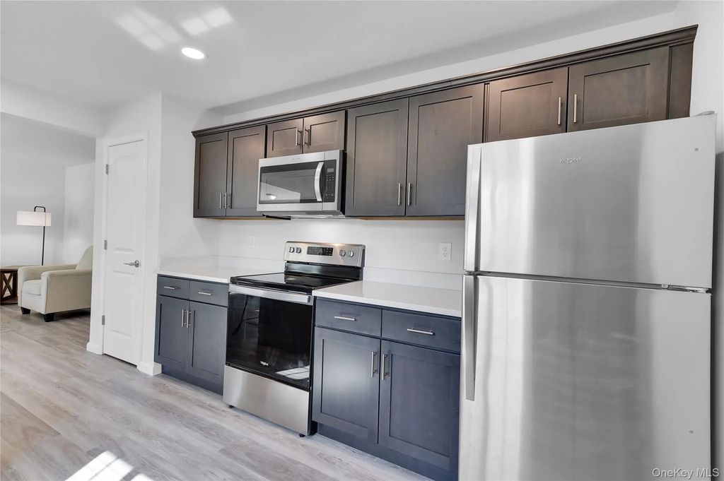 206 Golf Links Road # 636, Middletown