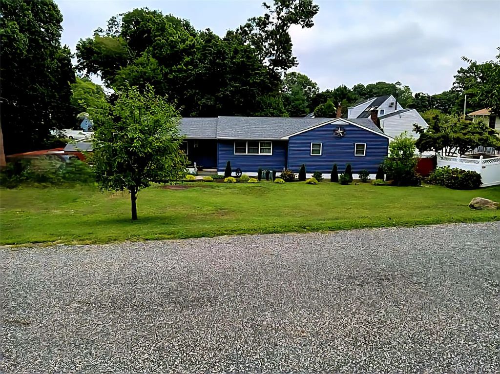 86 Hulse Avenue, Wading River