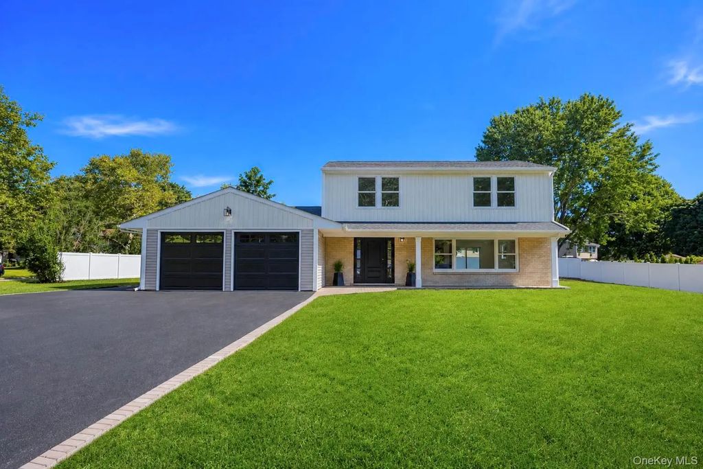 25 Crater Lake Drive, Coram