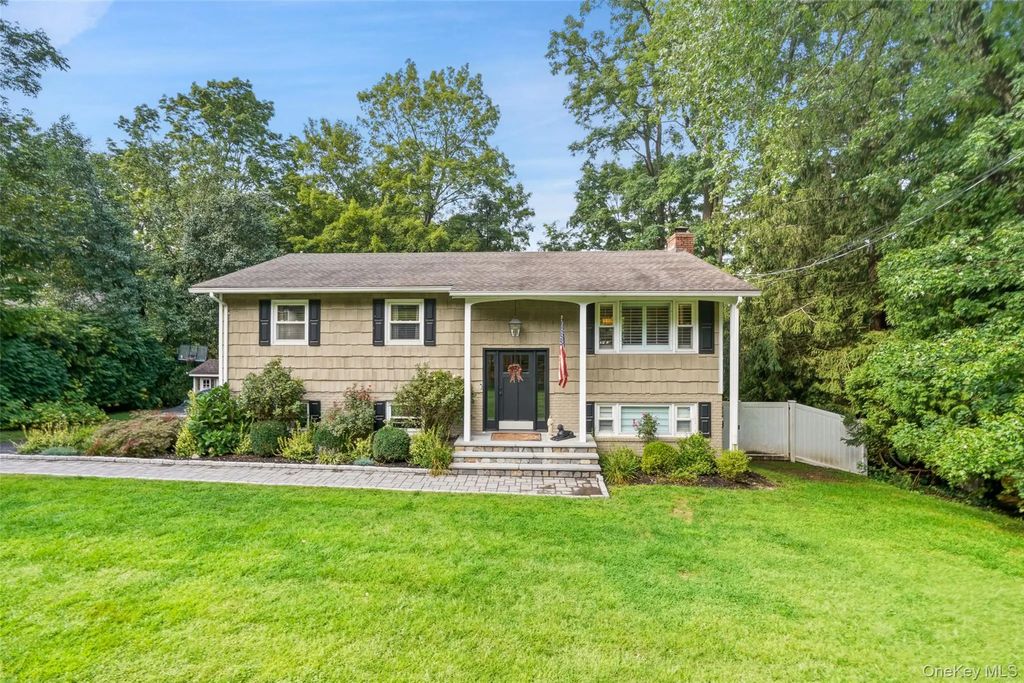 7 Nightingale Road, Katonah