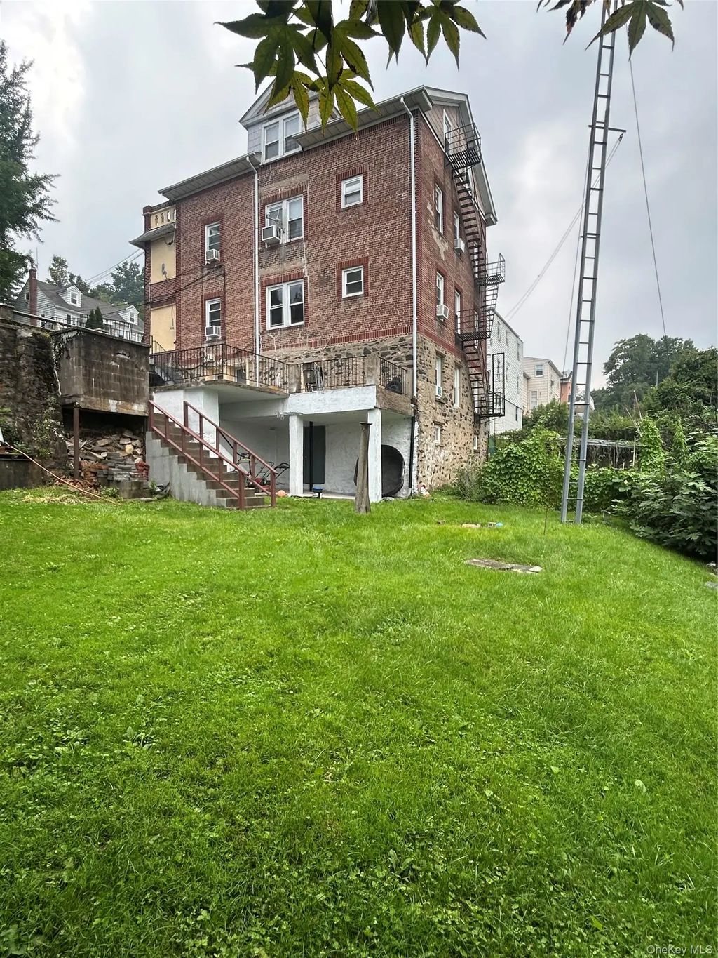 10 Hillbright Terrace, Yonkers