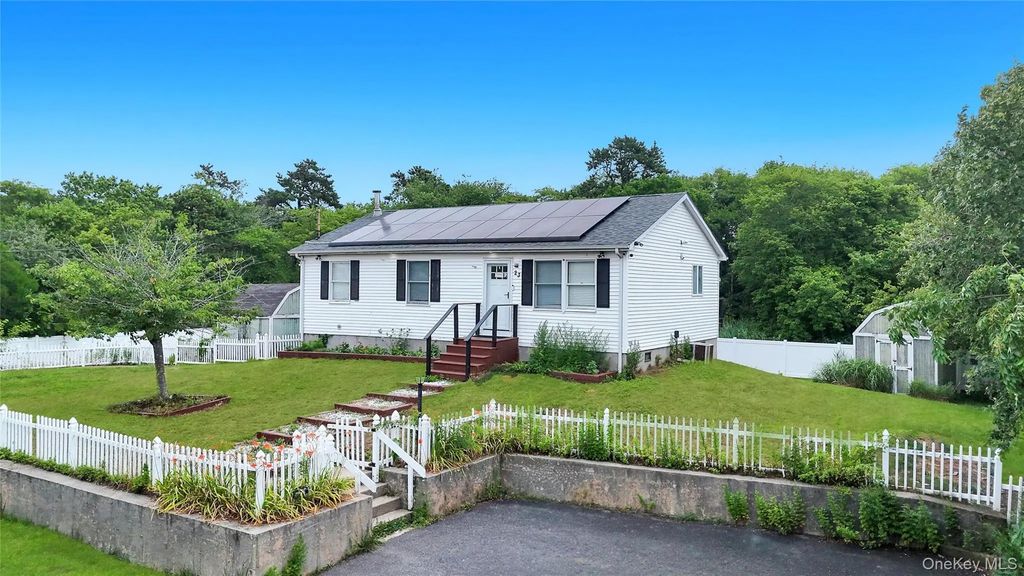 23 Hemlock Drive, Mastic Beach