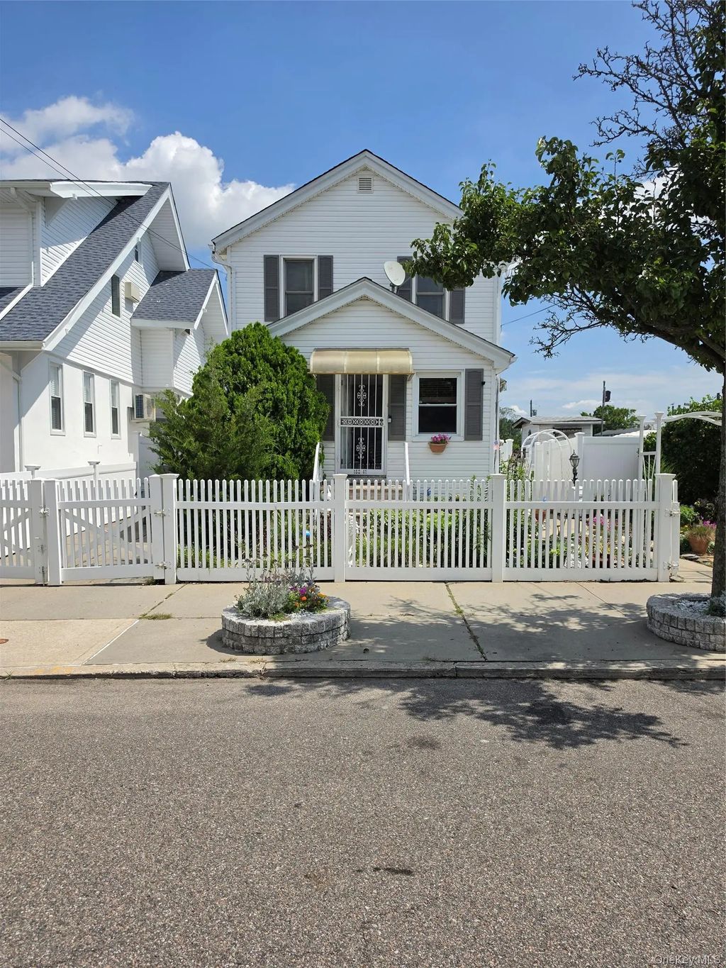 160-41 99th Street, Howard Beach